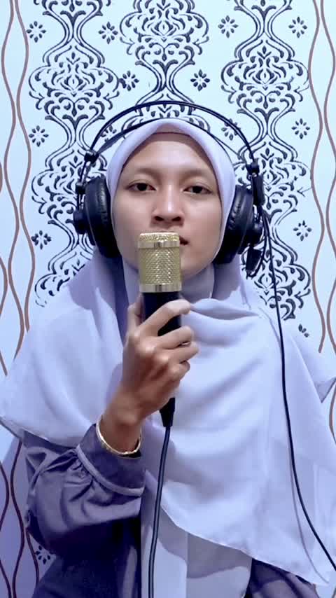 Wichda 'Ainis Salamah_21 tahun_Kudus_Yarobbi Antal Hadi #voiceoframadangtv 