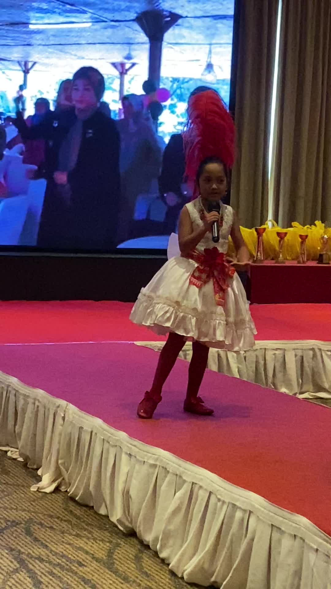 Cover lagu Listen ( Beyonce ) , ig@teresa_sylviliana