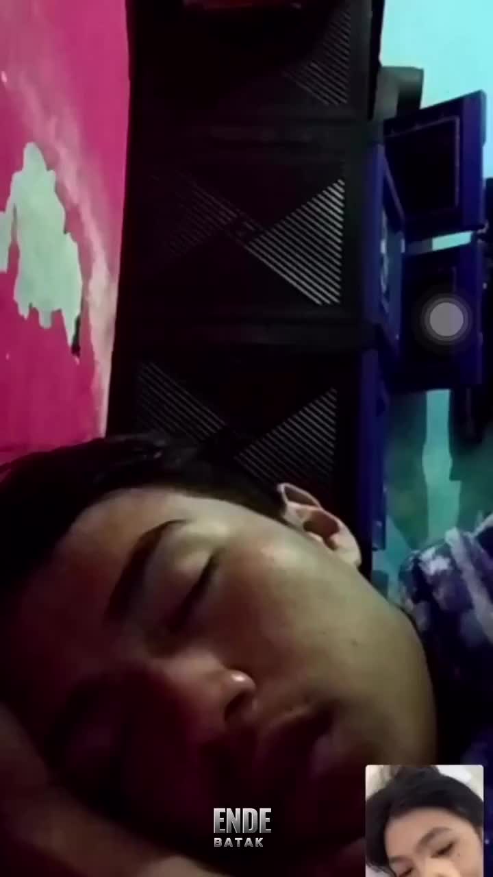 Dang sude boi mambahen songonon. Apalagi jomblo 😭