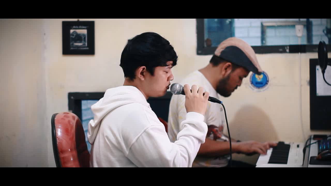 Ghifari ft. Hilmi - Tanpa Batas Waktu (original song by Ade Govinda ft. Fadly Padi)