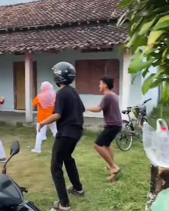 Tetiba Pengen Ikutan Senam
