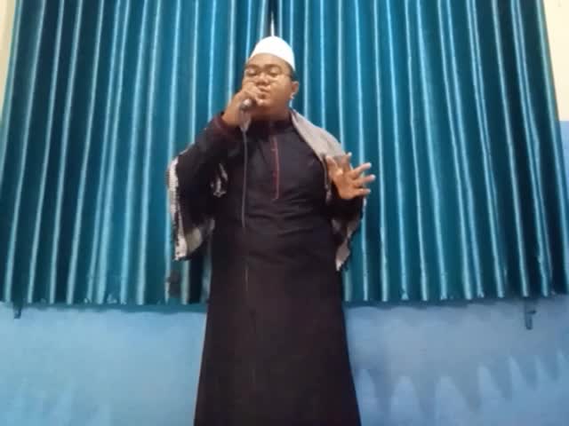 Nama : Muhaimin IskandarUsia : 21 Tahun Asal : DKI Jakarta (cakung) Motivasi : ingin mengangkat derajat kedua orang tua. #voiceoframadangtv