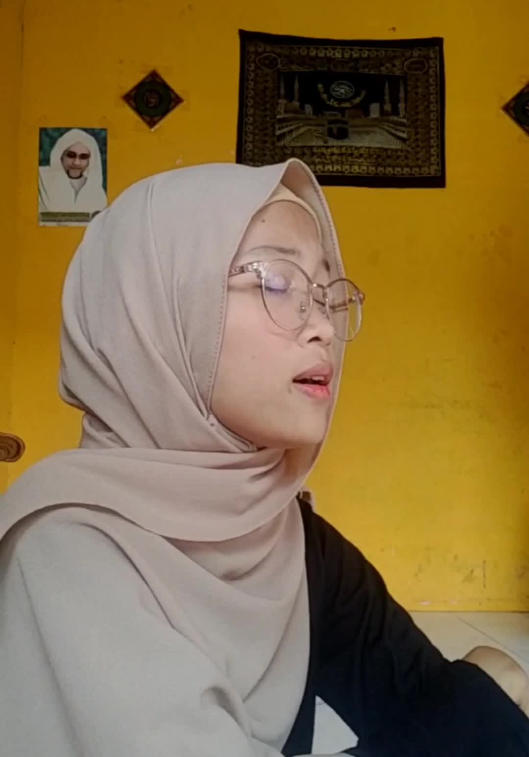 Masturoh_17thn_kota Tangerang_Dzoharoddinul muayyad