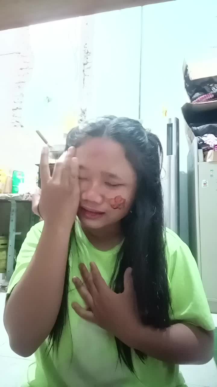 kenapa zi🥹