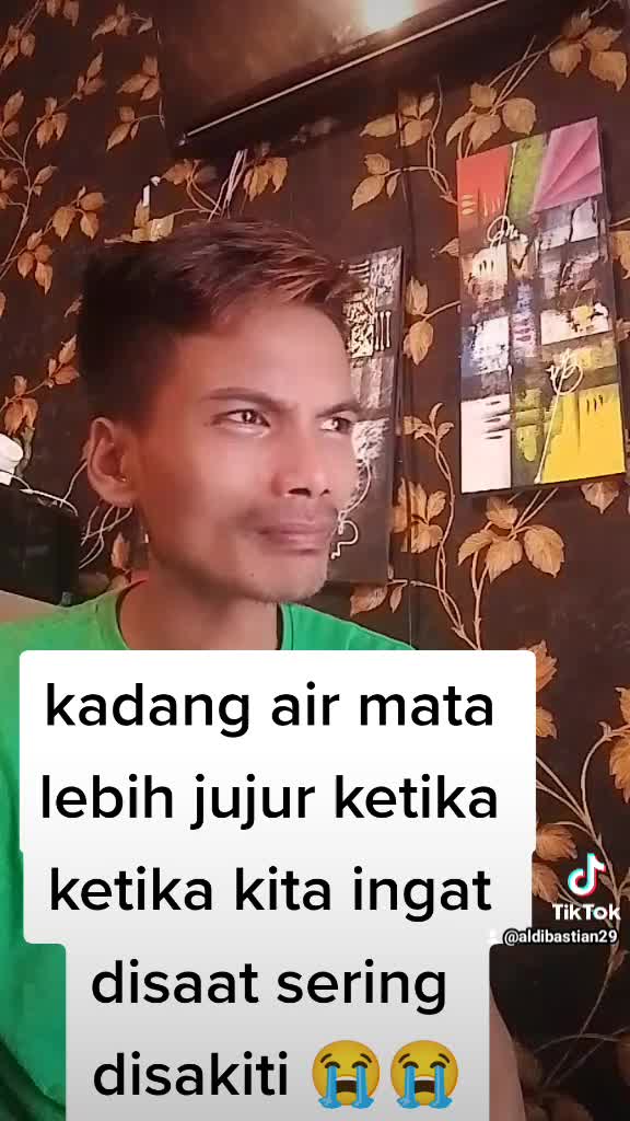 jadi o4ang miskin kadang menyakitkan dikeluarga jg di gak dihargai😭