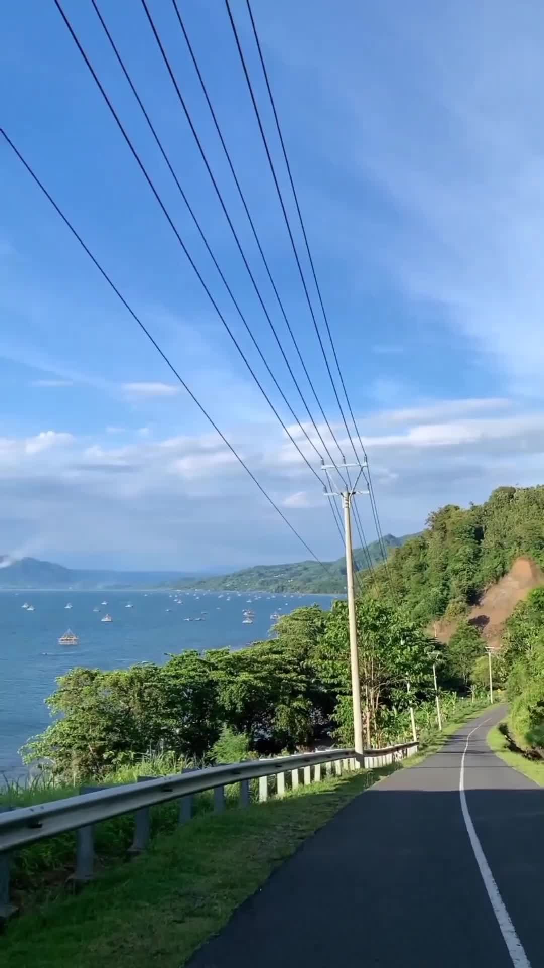 Pantai Loji, Pelabuhan Ratu, Sukabumi Selalu dibikin candu 💙💚