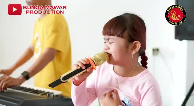 penyanyi cilik asal Samarinda nyanyi lennye jarung cover by tiyara aqila putri 