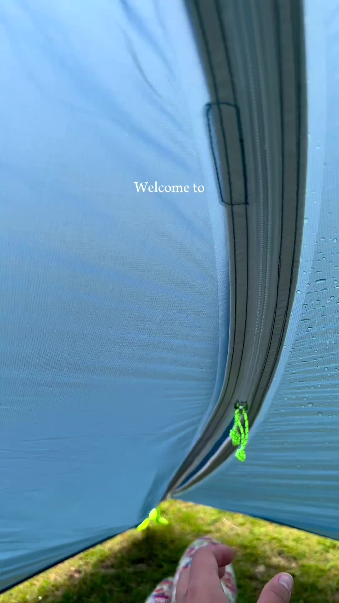 berkemah di Skofagos, Islandia