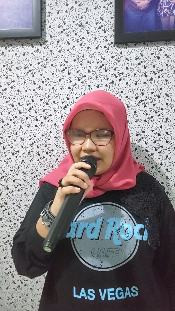 Dela 14 thn dari Riau,Pekanbaru Cover Madu Tuba Inul Daratista semoga dela lulus audisi online#OnlineAuditionRisingStarIndonesiaDangdut