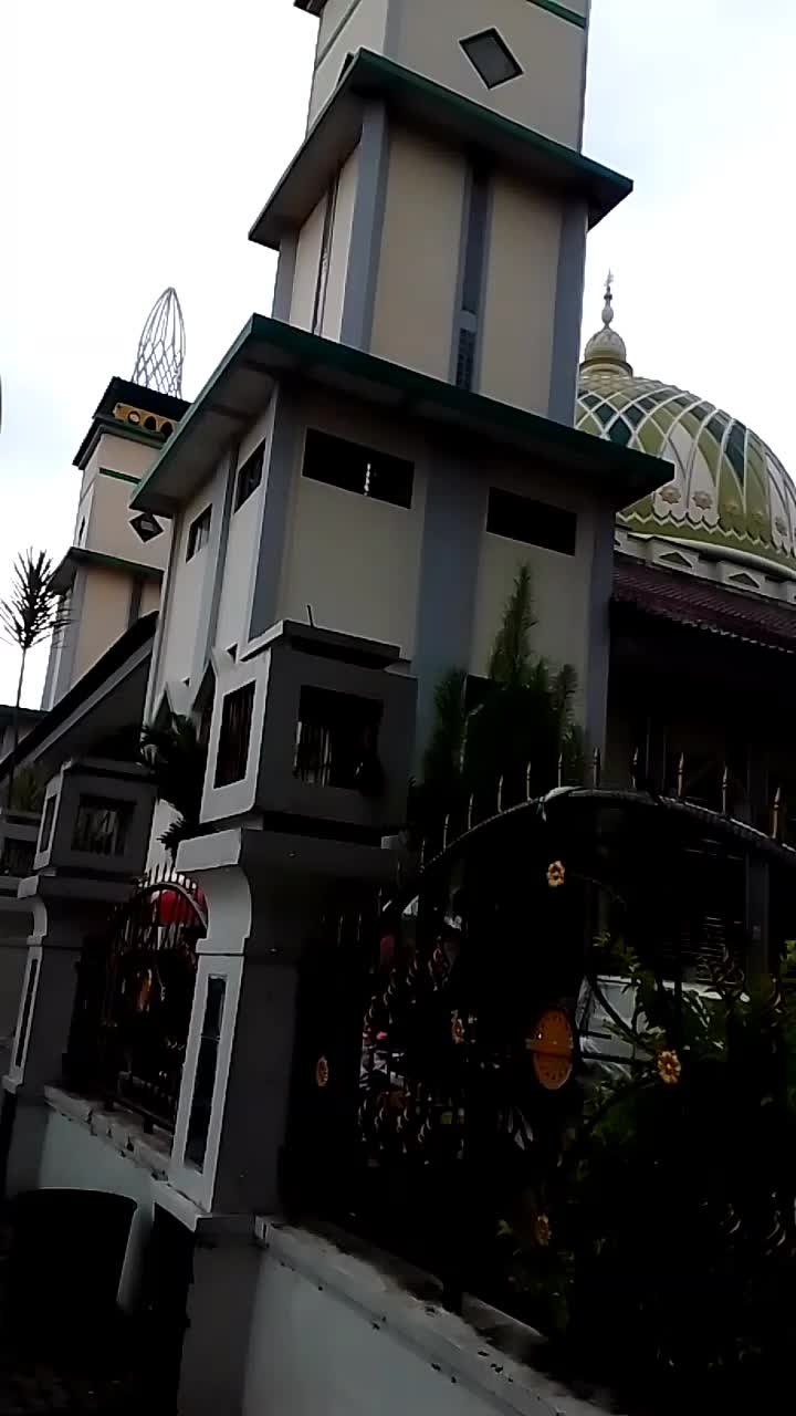 ngabuburit di alun-alun kota Garut