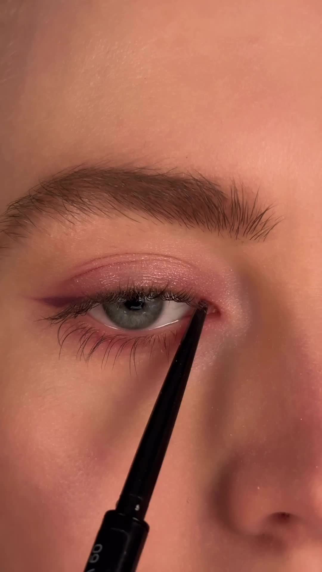 Easy pinkish eyeshadow tutorial