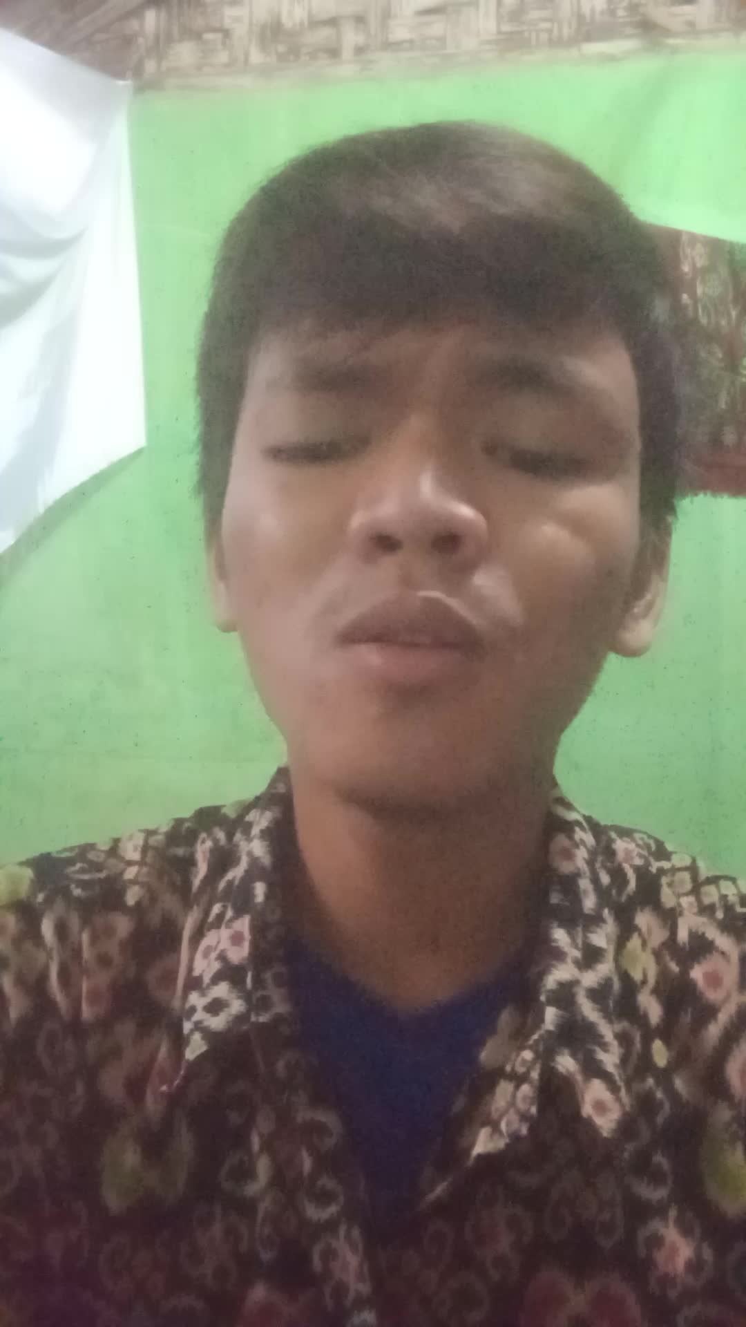 assalamu'alaikum wr wb..Nama : Ahmad Apriyansah.,Usia : 20tahun.,asal : Medan.,judul lagu :SHOLU' ALA KHOIRIL ANAM.,#VoiceOfRamadan