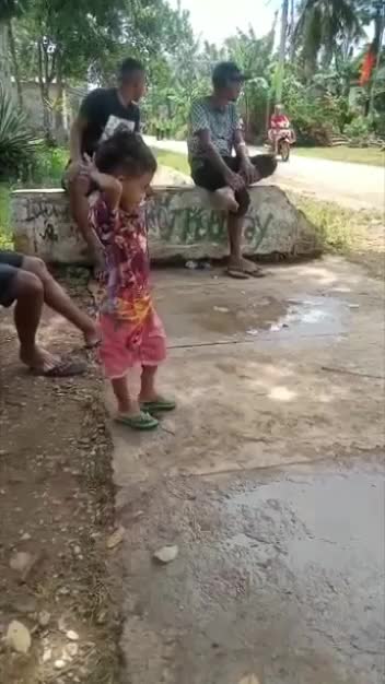 wah ahli kungfu beraksi nih