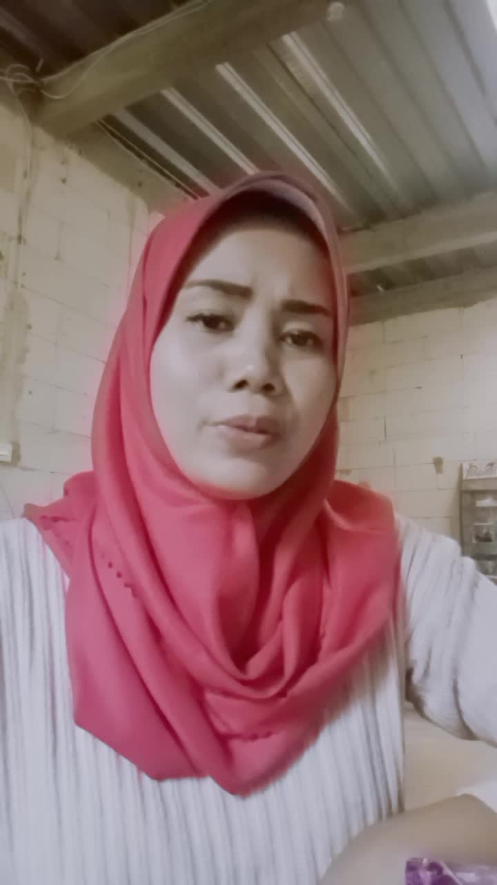nama :ferra Wati umur35 th..asal kota bogor