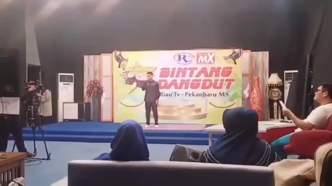 assalamu'alaiqum..nama saya tarmizi umur 26 thn dari propinsi riau pekanbaru