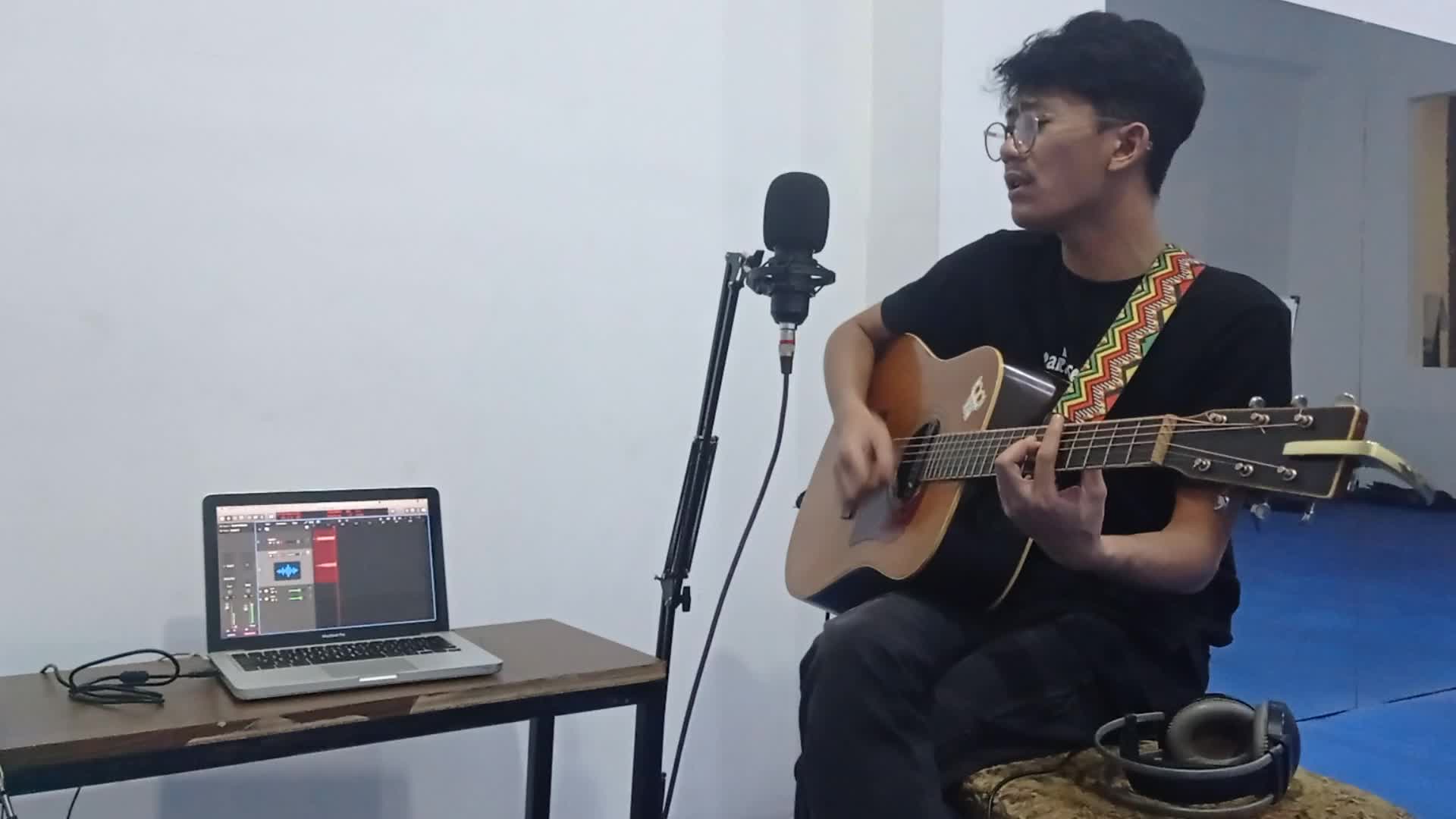 XFI2021 SOLO Alwi Alwiansyah 25Thn Bandung  "NO WORRIES" (My Originalsong) 