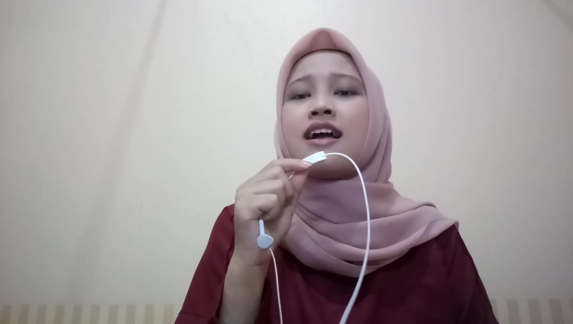 XFI2021 SOLO ANIS FITRIANA PUTRI KOTA SEMARANG BERHARAP TAK BERPISAH DAN BERTAUT.