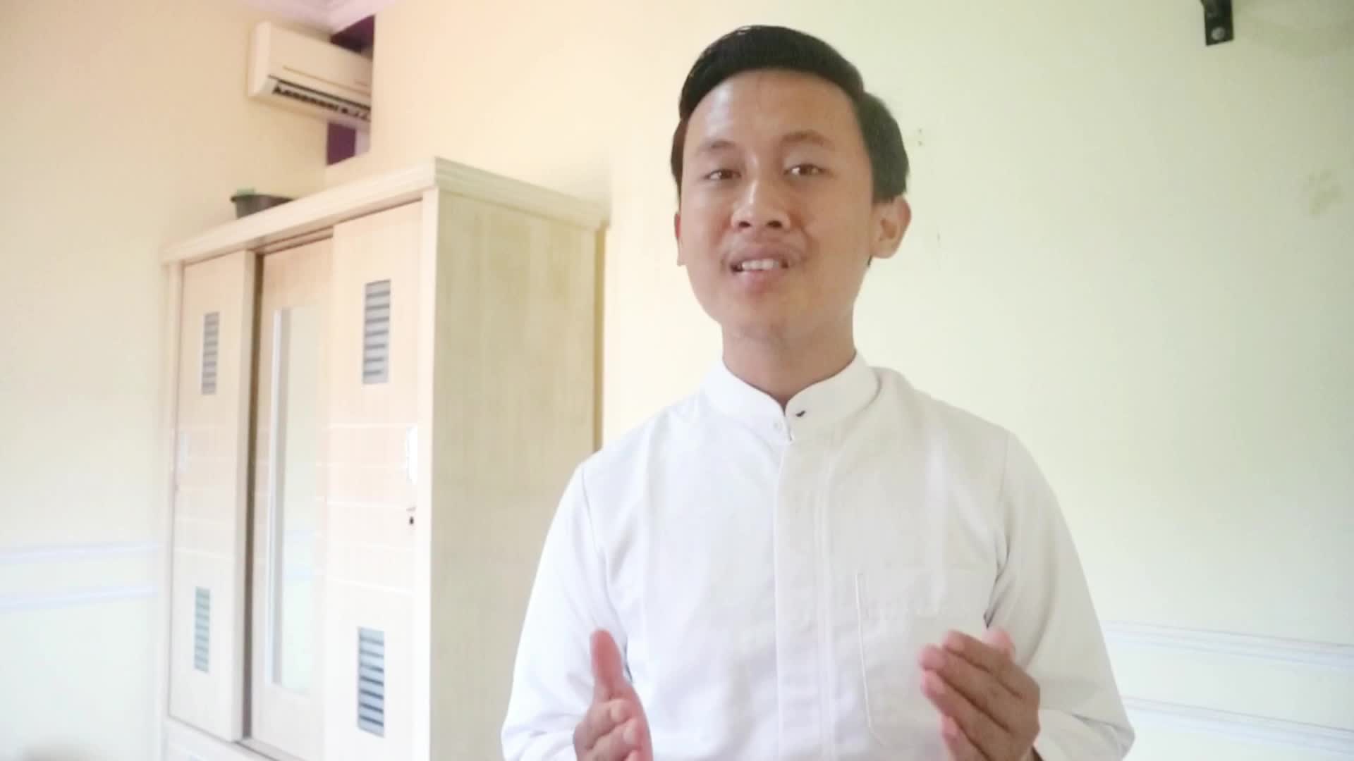 Rif'an Naufal Analis_22 Tahun_Bekasi_ Ya Robbi Bil Mustofa-Uje