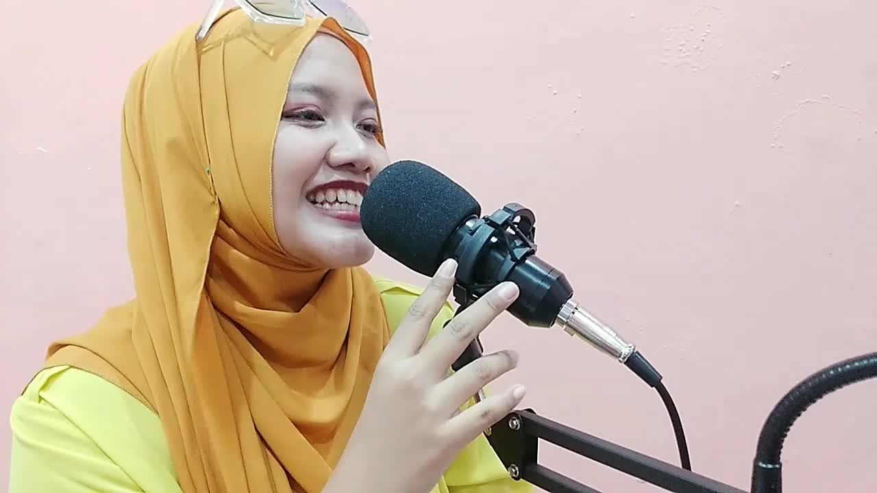 Tanpa Batas Waktu (hiphop R n B) cover by Vocal : Anggun Julianita