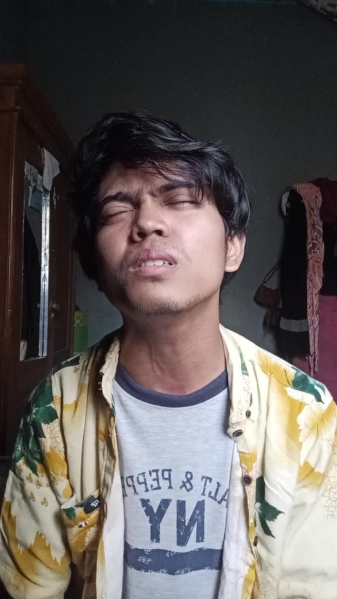 awang zakariyya penjual bubur ayam yang ingin sukses,  tasikmalaya jawabarat . #OnlineAuditionRisingStarIndonesiaDangdut