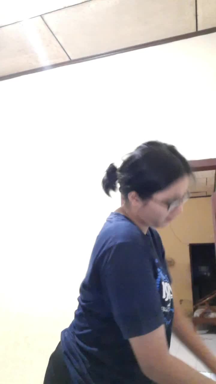 gue butuh kerjaannya. jd tukang cuci piring ga nutupin kebutuhan... aaaaaaaaaa