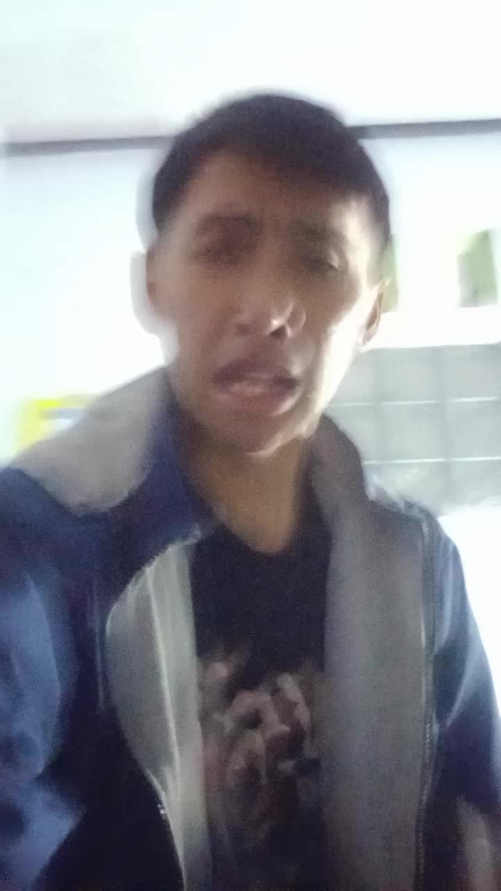 Walau videonya rada burik, tapi coba-coba ikutan acting semoga terhibur 😄