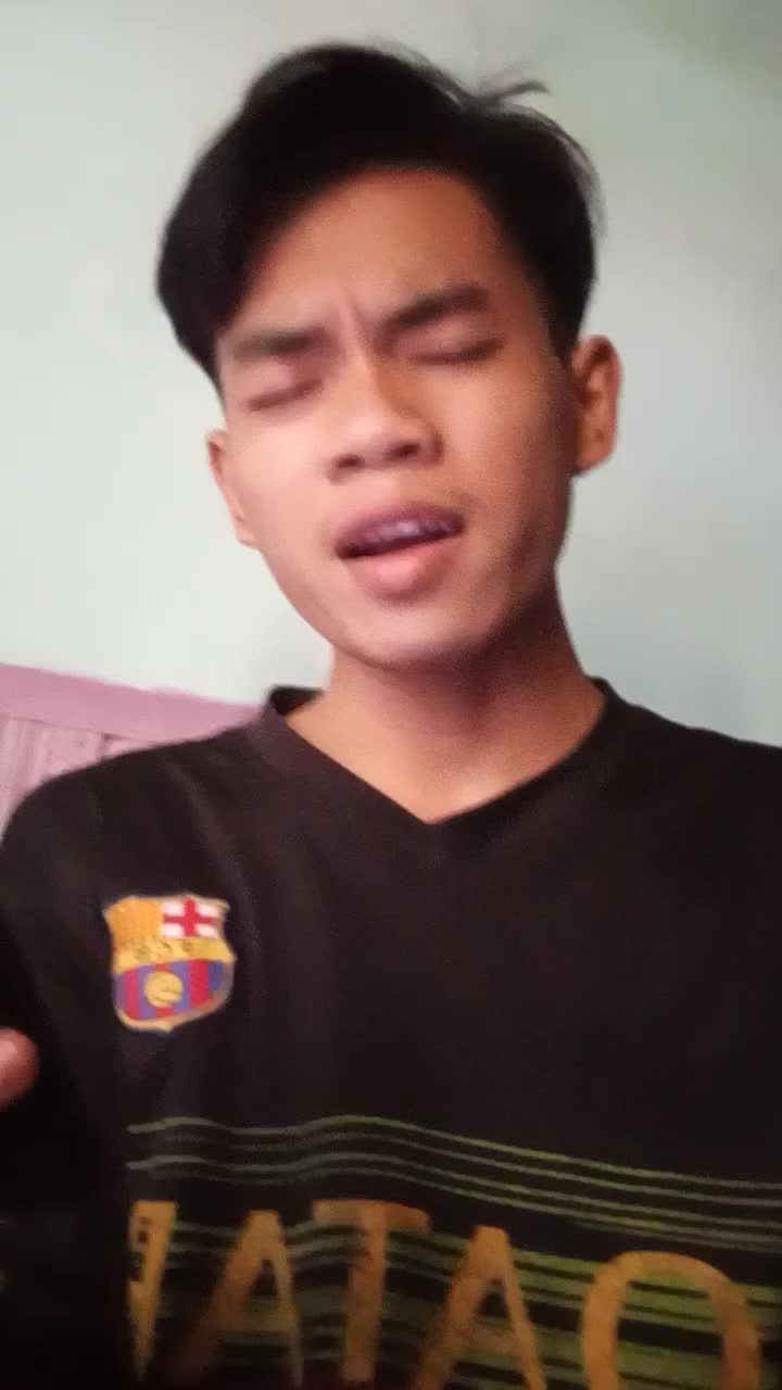 bismillah, nama saya atnor masura, dari banjarmasin, umur saya 20th, membawakan lagu afgan- padamu ku bersujud