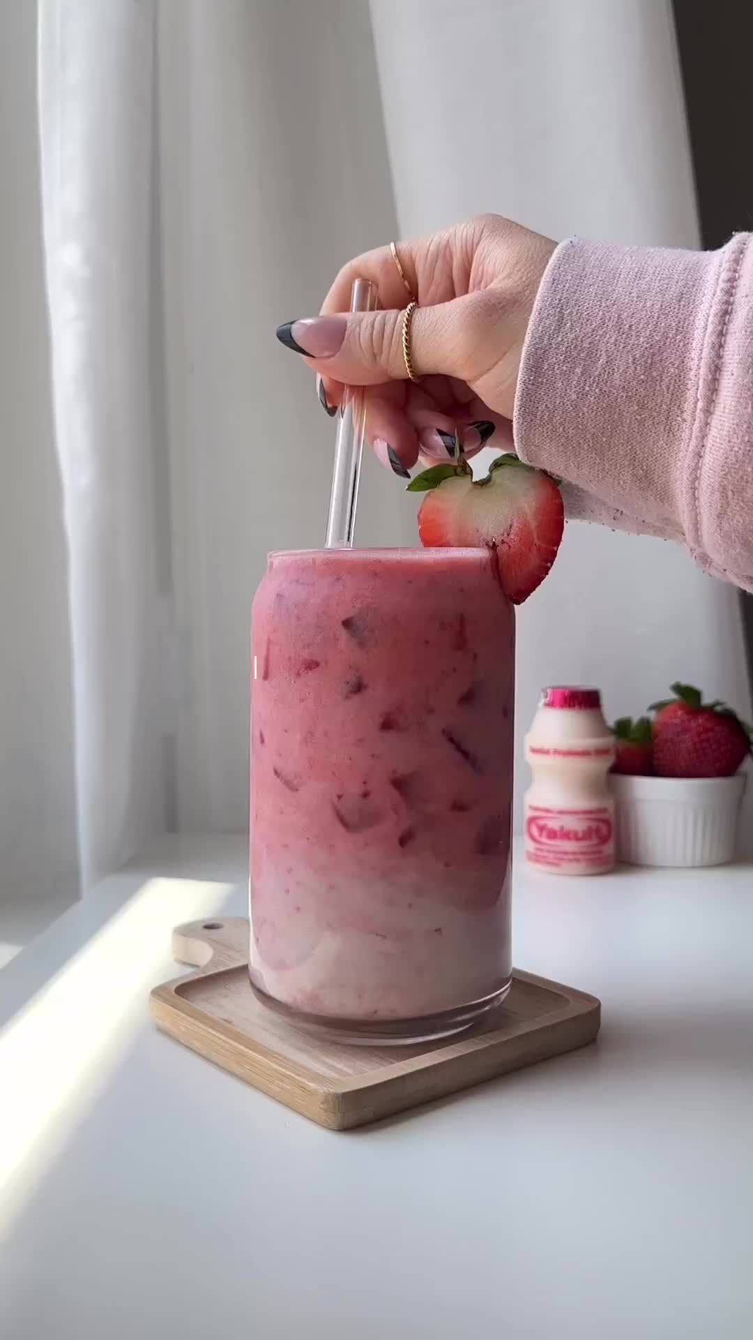 Cara bikin strawberry yakult🩷
