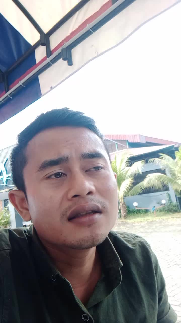 Nama : Dicky Effendi,usia 30 THN,asal medan