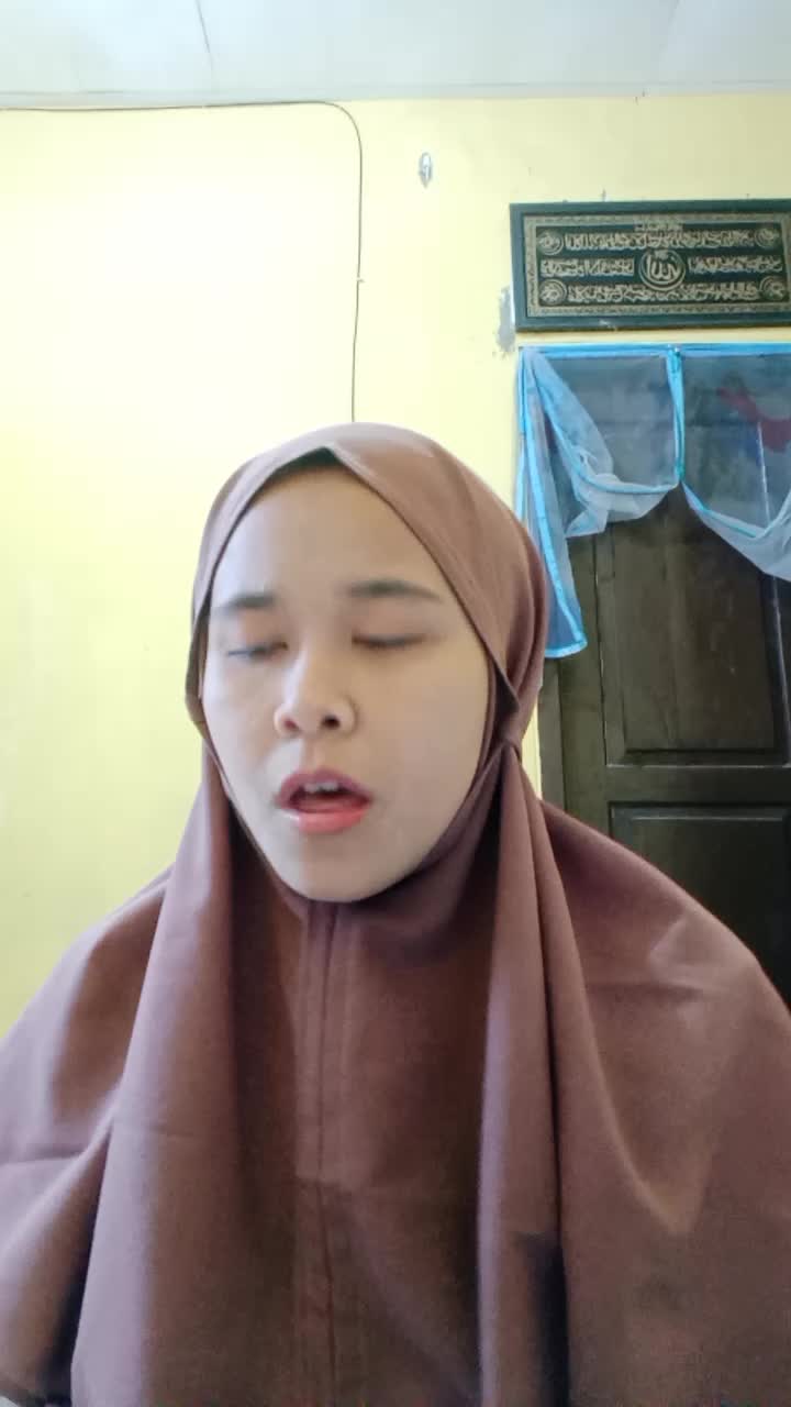 hallo everyyonee!!! nama ku winda nendra sari umur aku 20 tahun asal aku dari kota serang provinsi banten 🥳🥳🥰😁