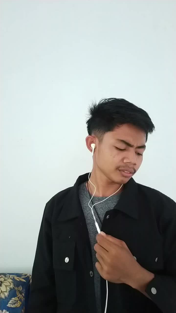 asalamualaikum ??? nama David asal Sulawesi tenggara judul lagu kursi pelaminan kelabu
