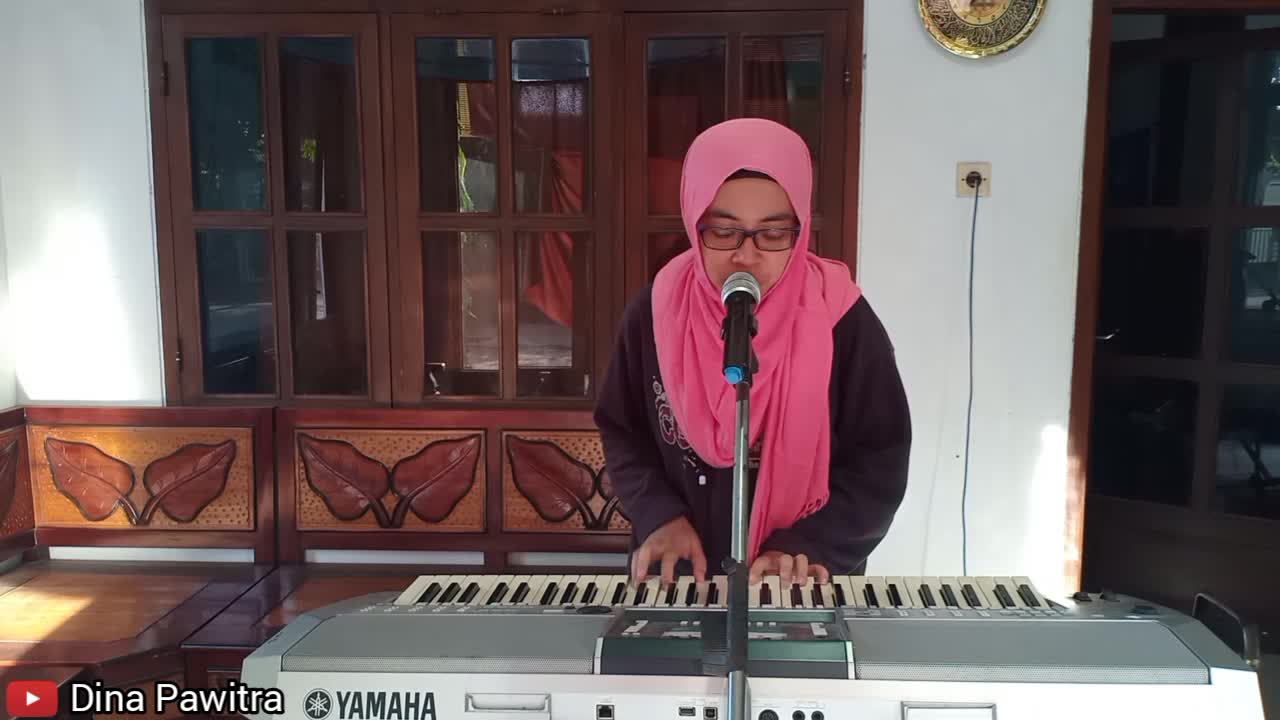 Dina Pawitra_25_Probolinggo_Aisyah