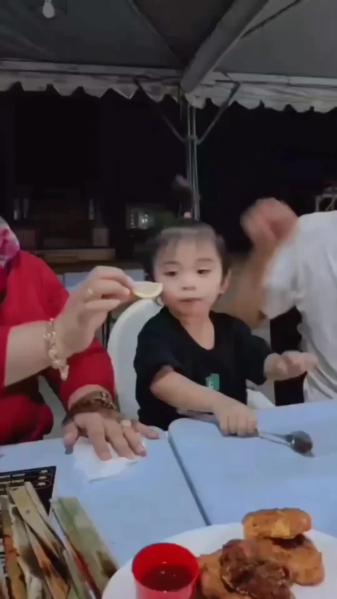 ekspresi ku ketika ada yg gombalin