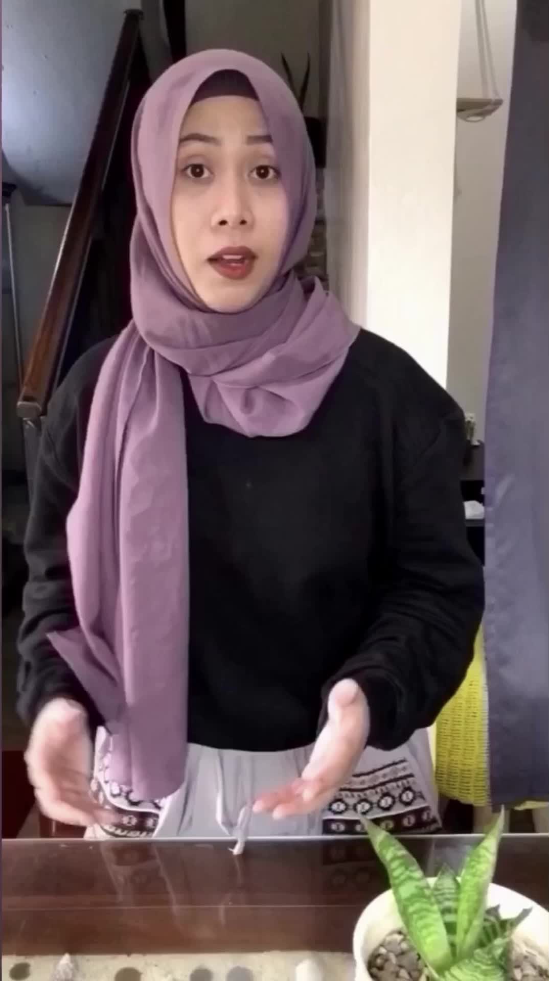 Layla/ 28 th/ Bidan/ Pati, Jawa Tengah. "Nasi Liwet Bakar dengan Ayam Rica dan Serundeng Kelapa. #OnlineAuditionMCI8