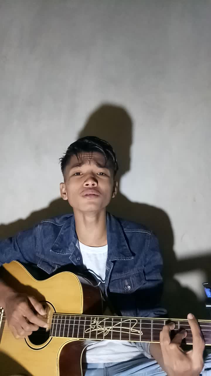 NAMA : RIYANDI RISKI. USIA : 16 TAHUN.  JUDUL LAGU : KERAMAT.        #OnlineAudition Risingstarindonesiadangdut