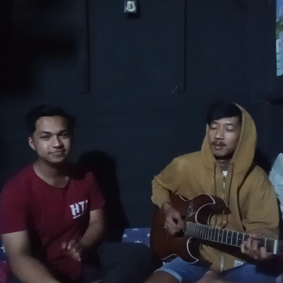 semoga dengan suara yg cetar mebahana ini menjadi sebuah keajaiban bagi industri musik indonesia