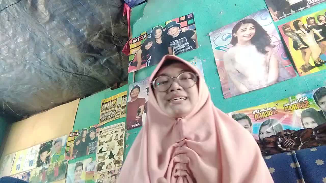 cover jappanese song 'Lemon-Keshi Yunezo' by Yumi Lestari