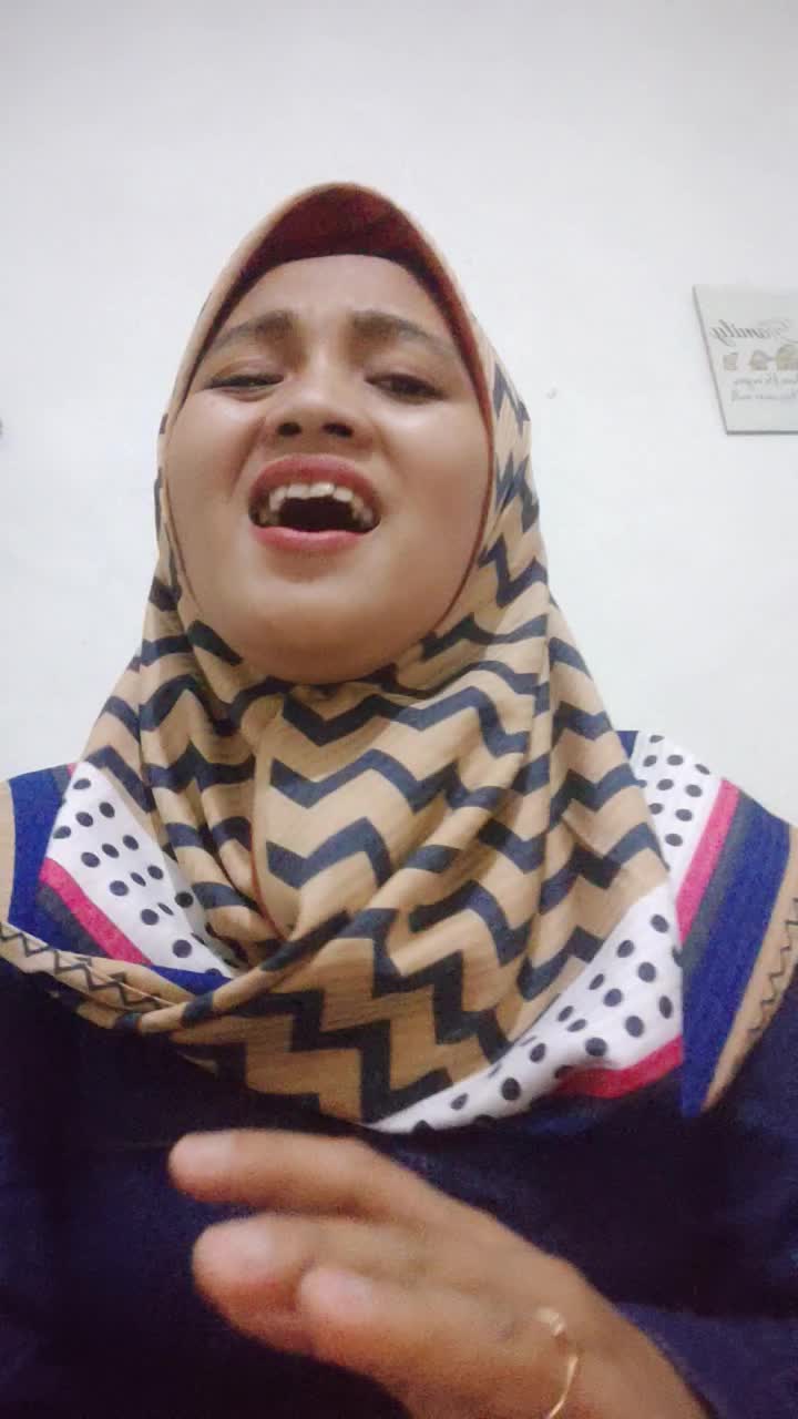 Shinta Kristi,29 thn, Garut