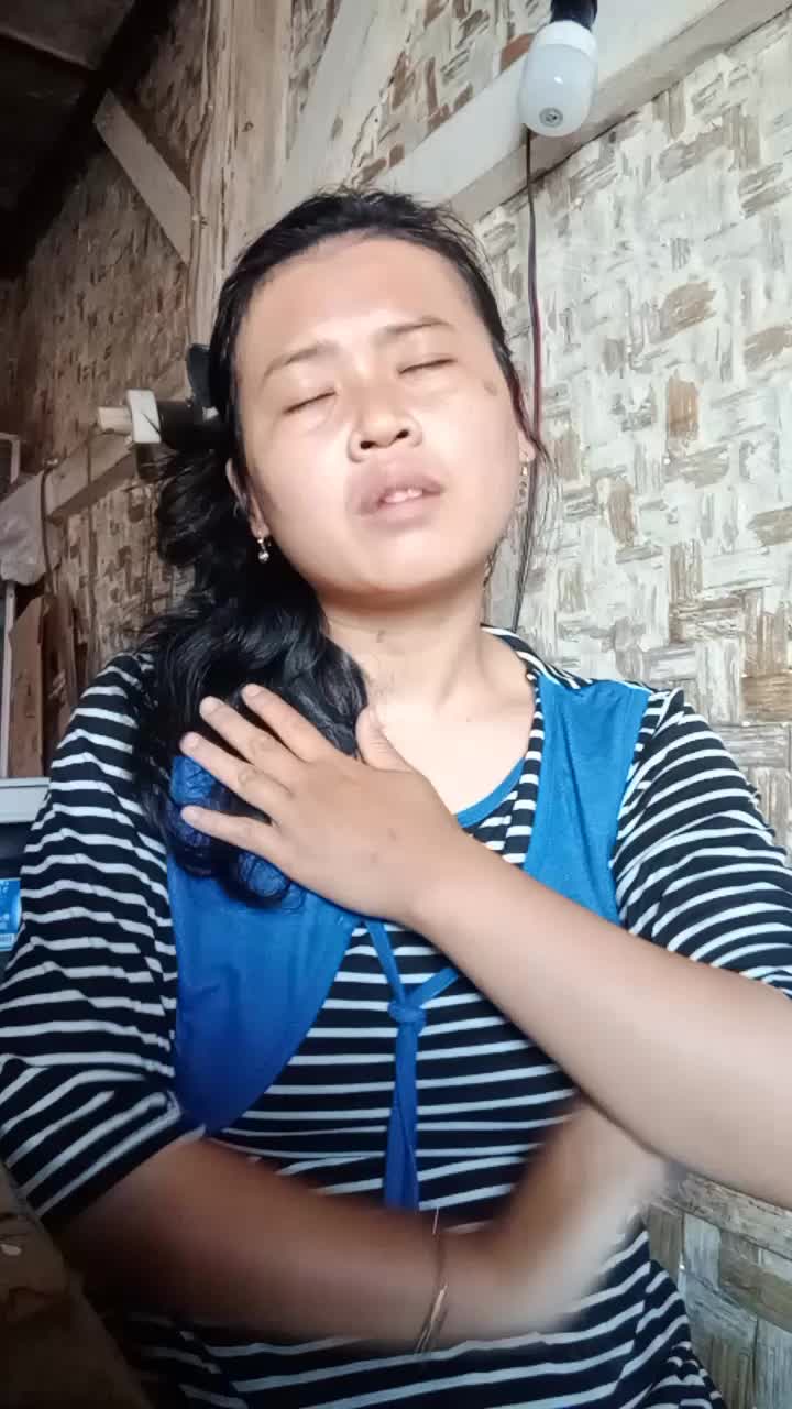 nama teja, asal garut #dahsyatnyaNovemberchallenge mungkin expresi marah nya gitu kali yah 🤣🤣 