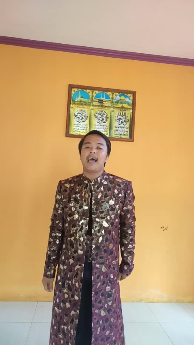 Kontes Ambyar Indonesia (Abang Riswandi Ahmad) (21 Tahun) (Sekadau, Kalimantan Barat) (No Coment)
(No. Hp / Wa : 0858-2117-9181)
Keahlian La
