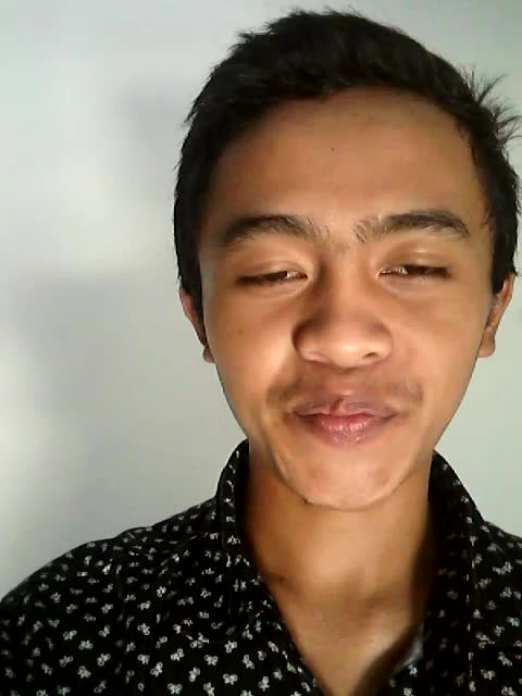 Ahmad Khoirul Umam, kp Babakan Pasirwangi Garut, Jawa Barat, 