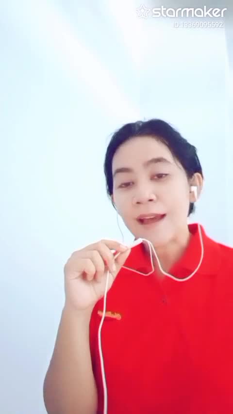 Kita nyanyi lagi yukkk.. coba trs belajar berlatih ( Lelah dilatih Rindu  )... Titik irianingsih asal tangsel