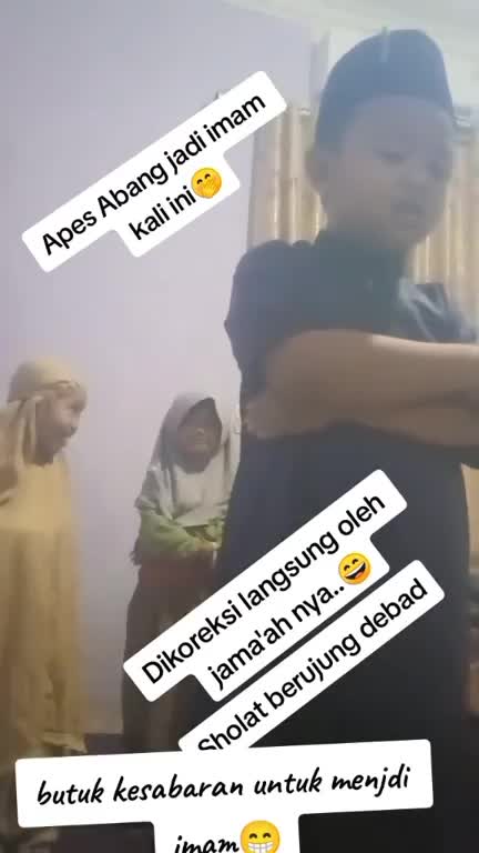 abang jadi imam langsung kena mental sama adek yang koreksi terus