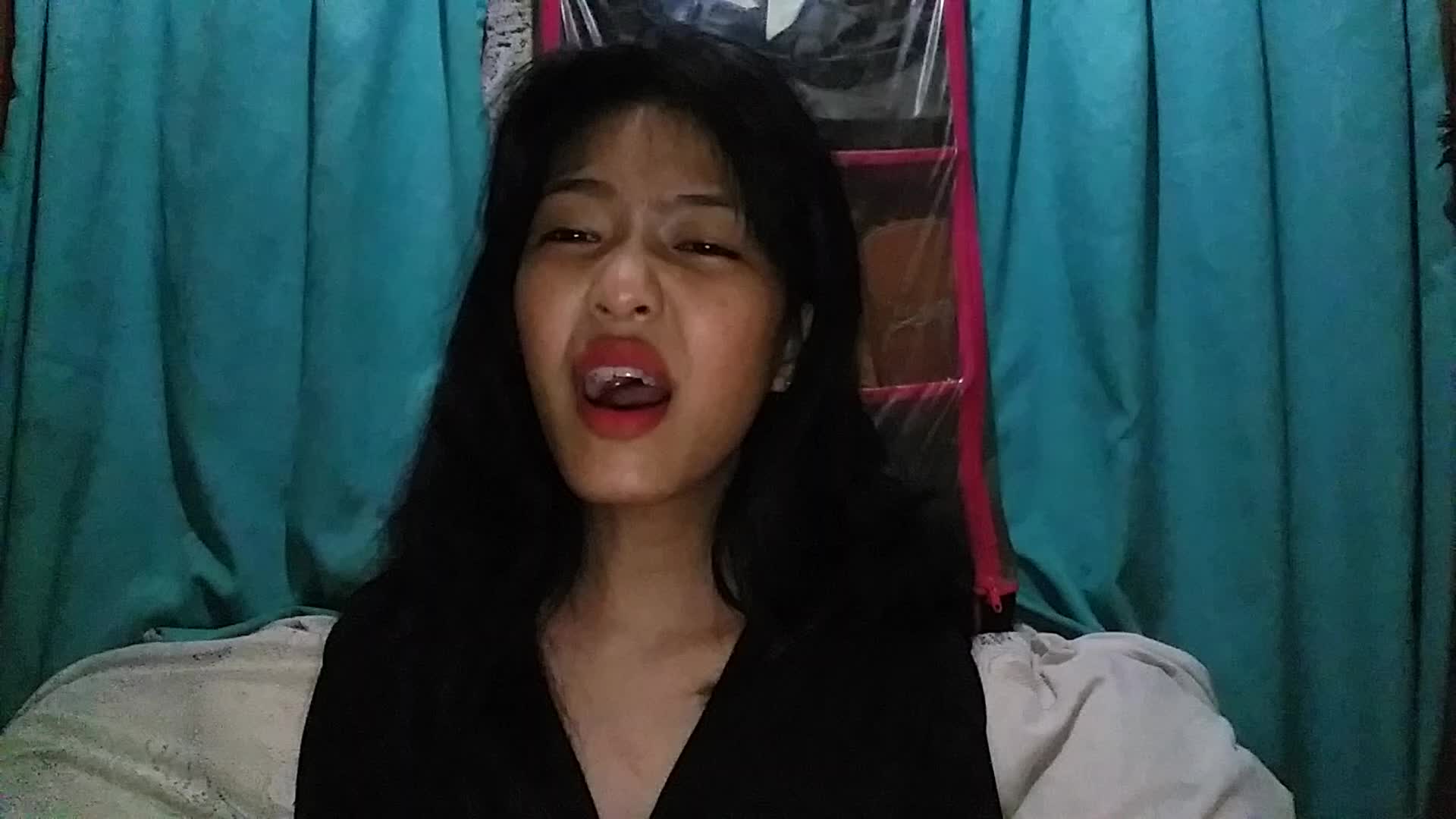 Clara - 19 // Jalan-jalan ke kebun teh - Jangan lupa cekrek upload dimedsos - Doain ya semua para Akang dan Teteh - Semoga saya bisa lolos😍
