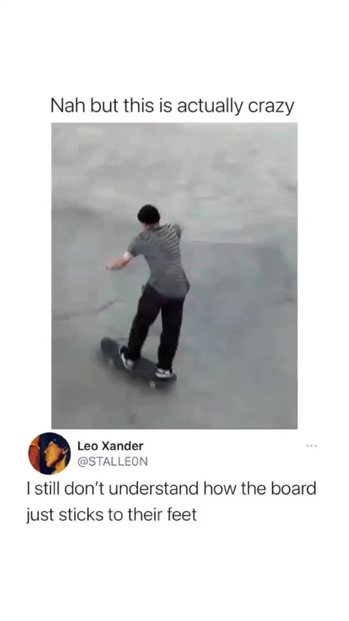 papannya dilem ke sepatu kali ya
