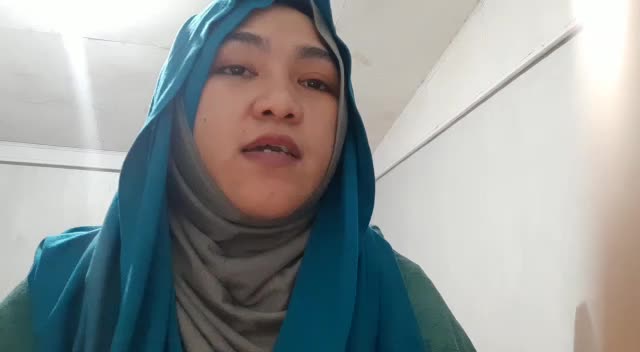lagu in, aku nyanyikan spesial song for almarhumah mama tercinta, kejadian dalam hidupku tak berarti tnpamu mama...Alfatihah mama sayang... 