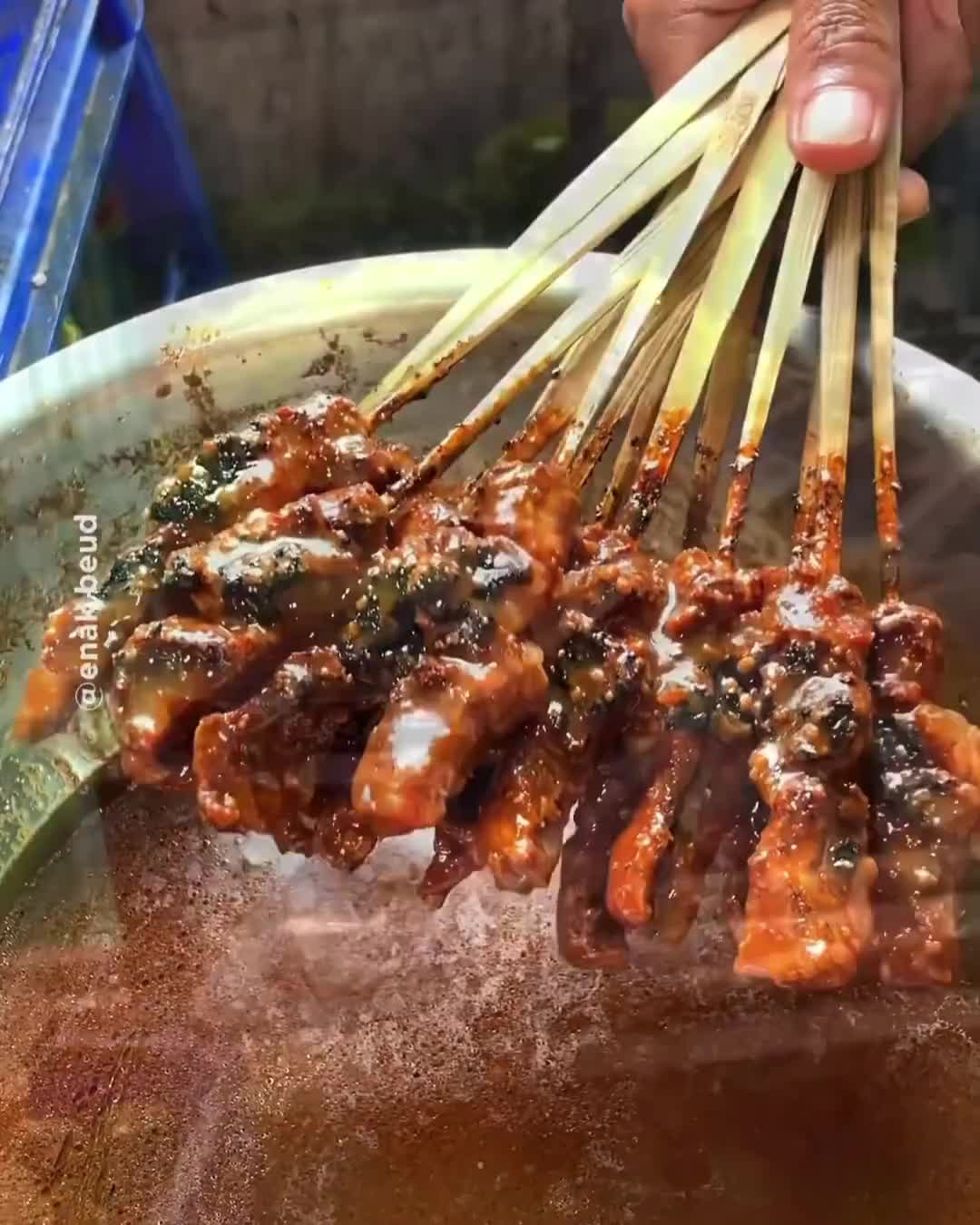 Sate Pak Umar di Kantin RS Harkit, terbaik sih