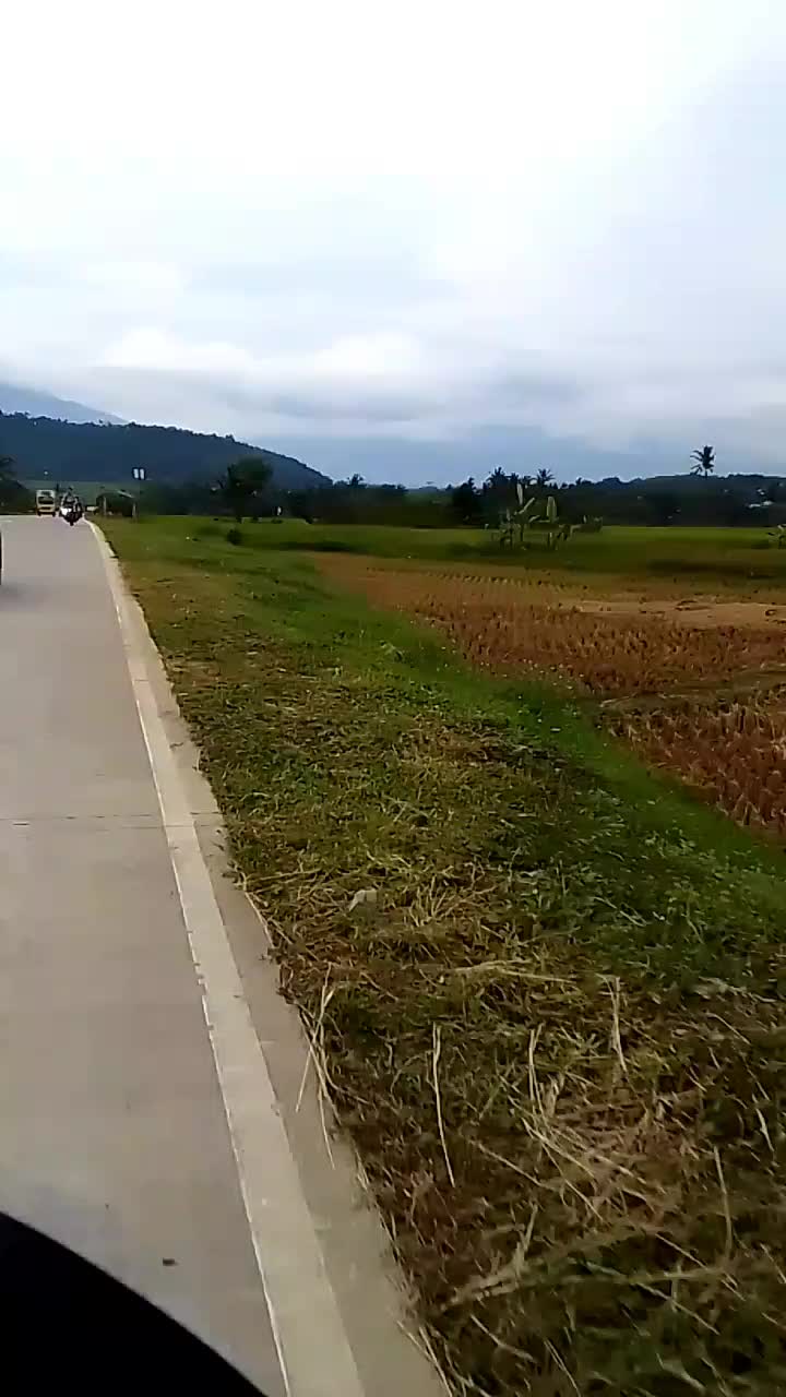 ngabuburit melihat indahnya pegunungan