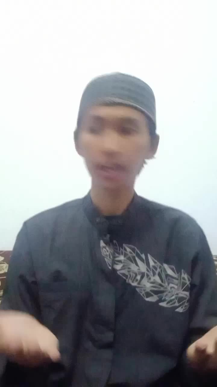 Sebelum lanjut pertanyaan ke Mamah, pantun dulu ya 😄