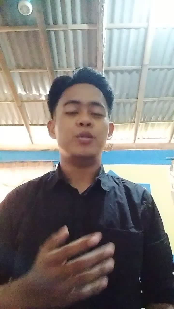 Si pecinta warna kuning dan bercita cita menjadi oenyayi dangdut hai panggil aku arul #ONLINEAUDITIONRISINGSTARINDONESIADANGDUT